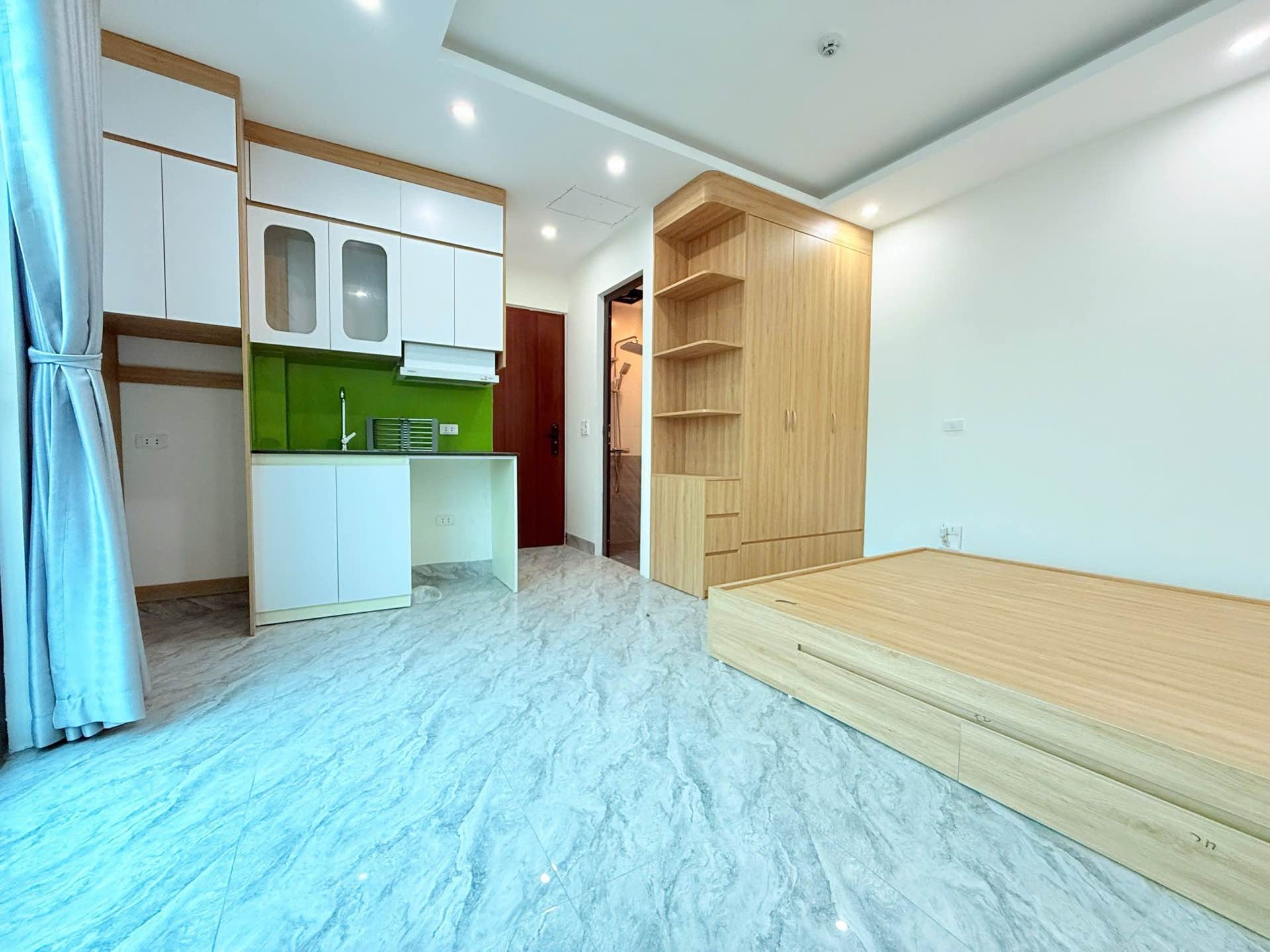 Bán nhà Vũ Tông Phan - diện tích 80m2 7 tầng - Lô góc 2 mặt thoáng - giá 28 tỷ