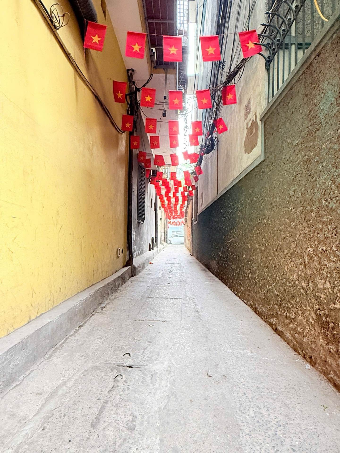 Bán nhà Vũ Tông Phan - diện tích 80m2 7 tầng - Lô góc 2 mặt thoáng - giá 28 tỷ