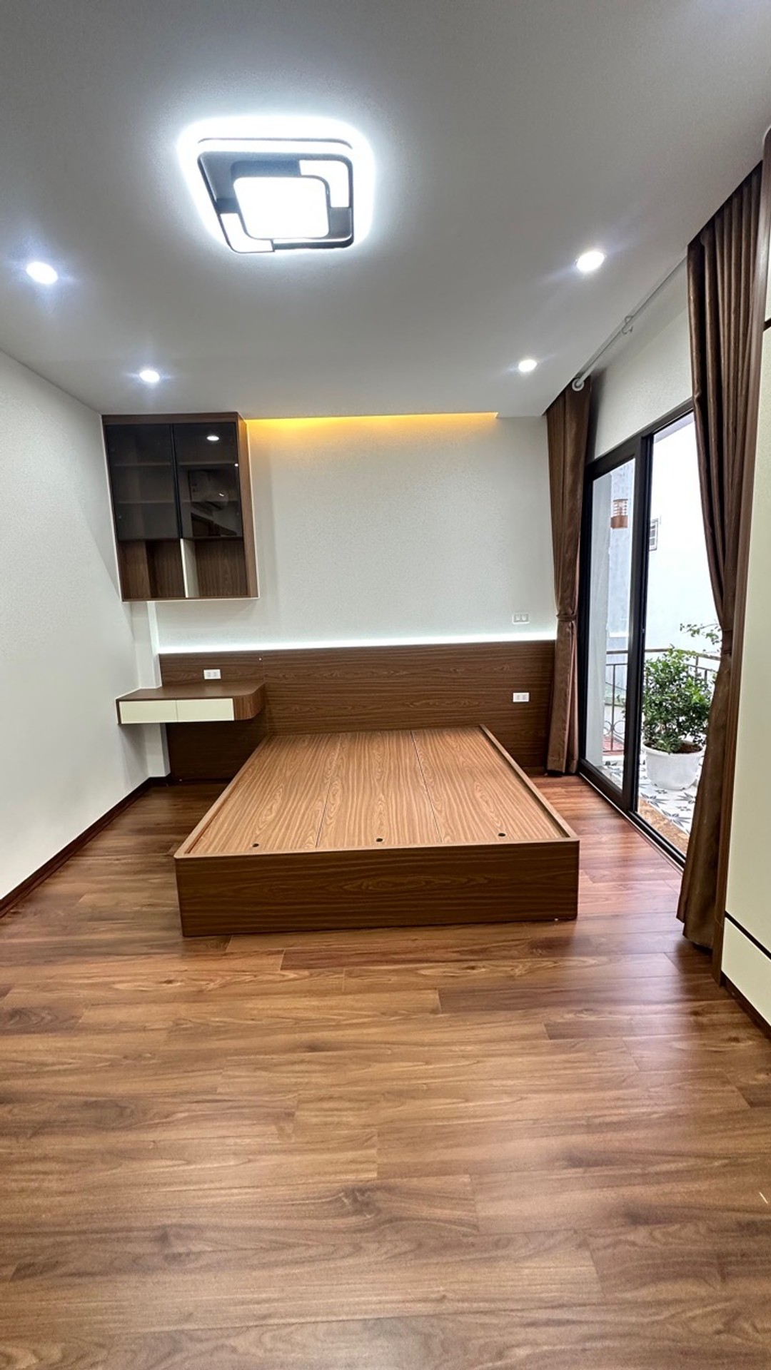 Bán nhà Hồng Mai - diện tích 55m2 5 tầng - Thang máy chạy vù vù - giá 12,6 tỷ