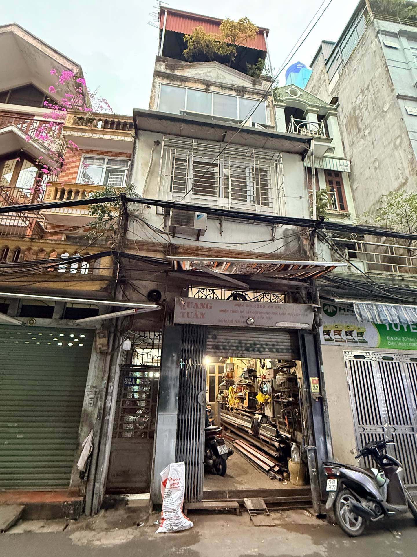 Bán nhà Yên Lạc - diện tích 80m2 4 tầng - Ô TÔ TRÁNH, KINH DOANH - giá 36 tỷ