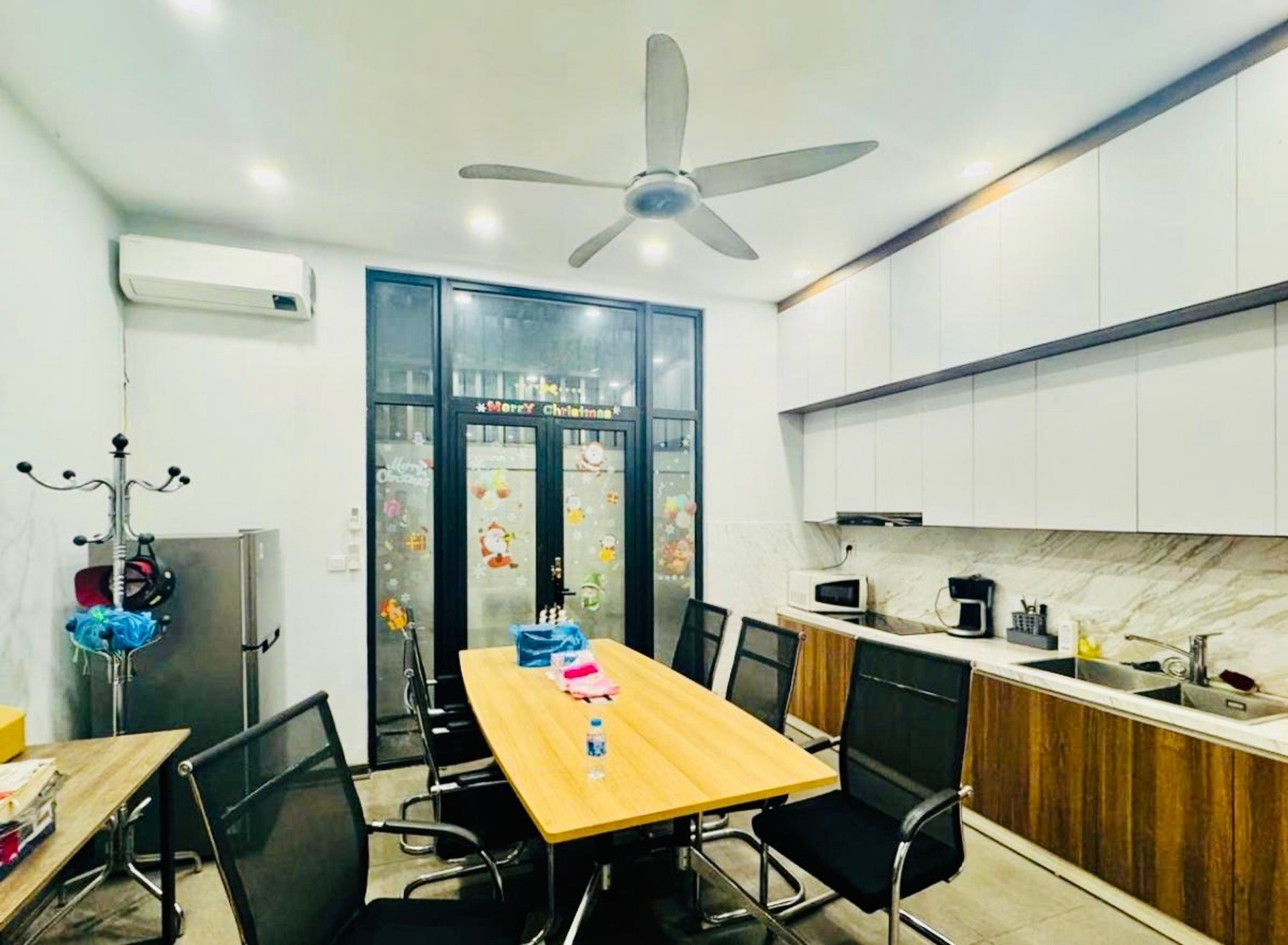 Bán nhà KĐT mới Đại Kim - diện tích 75m2 5 tầng - Đối diện chung cư cao cấp - giá 28,5 tỷ