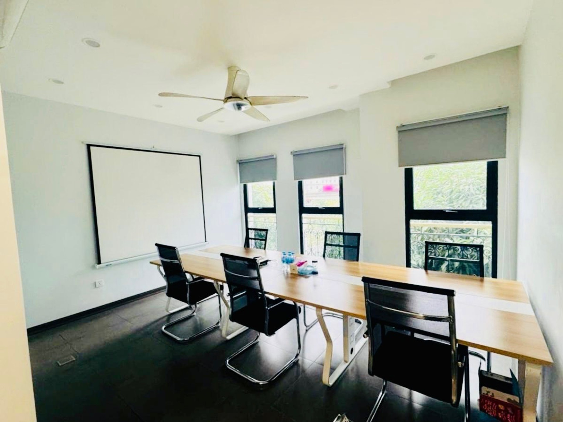 Bán nhà KĐT mới Đại Kim - diện tích 75m2 5 tầng - Đối diện chung cư cao cấp - giá 28,5 tỷ