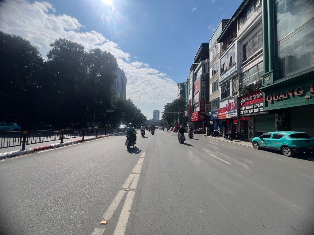 Bán nhà Tây Sơn - diện tích 54.4m2 4 tầng - Mặt phố 2 mặt ngõ - giá 49,5 tỷ