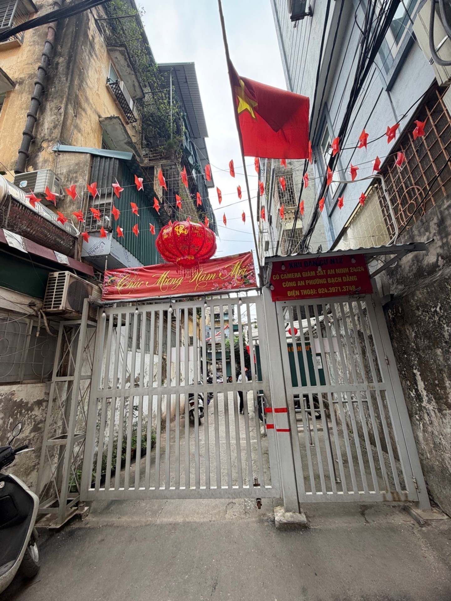 Bán nhà Nguyễn Khoái - diện tích 21m2 1 tầng - Cực kỳ gần trung tâm - giá 3,68 tỷ
