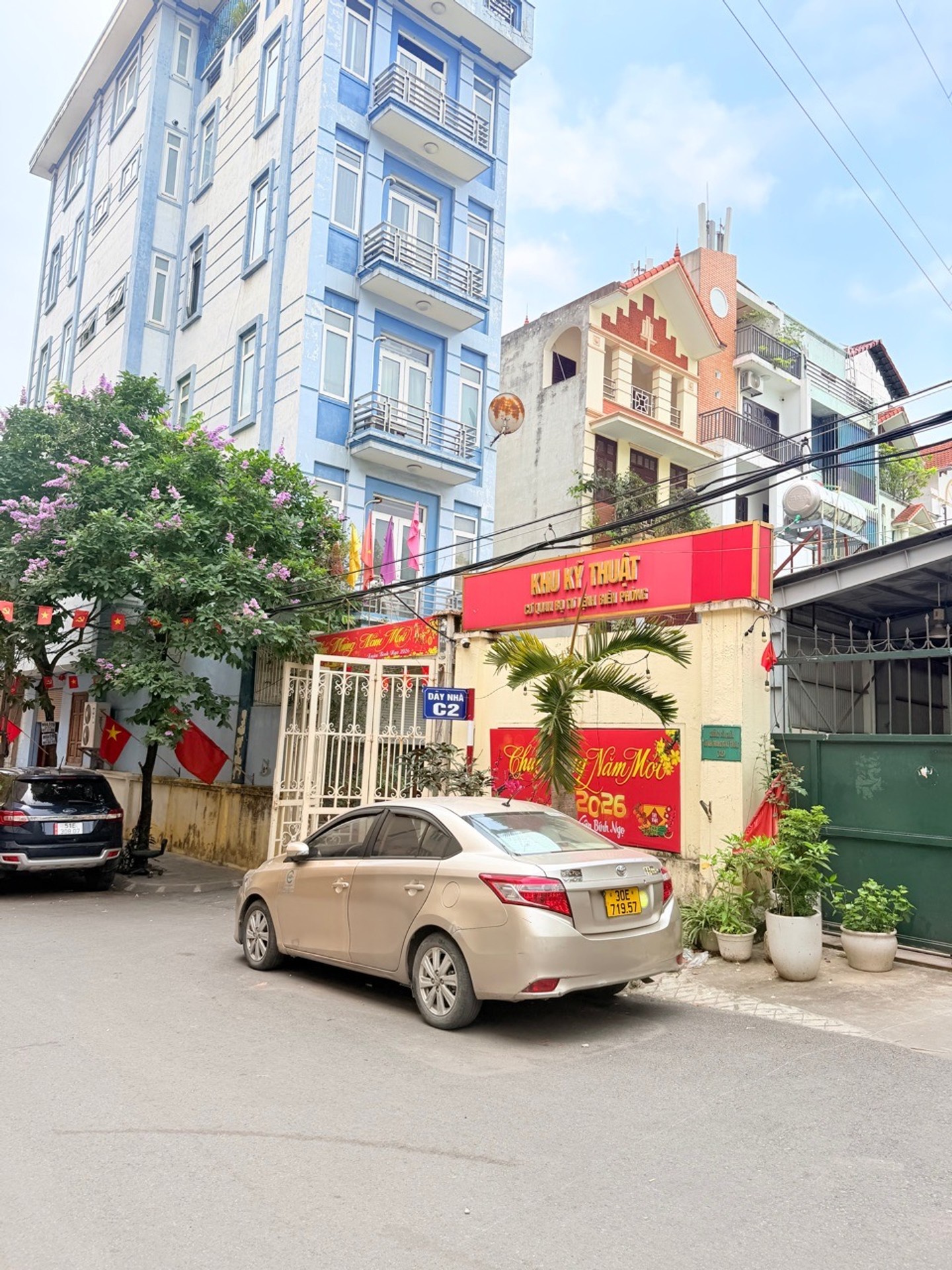 Bán nhà Nguyễn Khoái - diện tích 21m2 1 tầng - Cực kỳ gần trung tâm - giá 3,68 tỷ