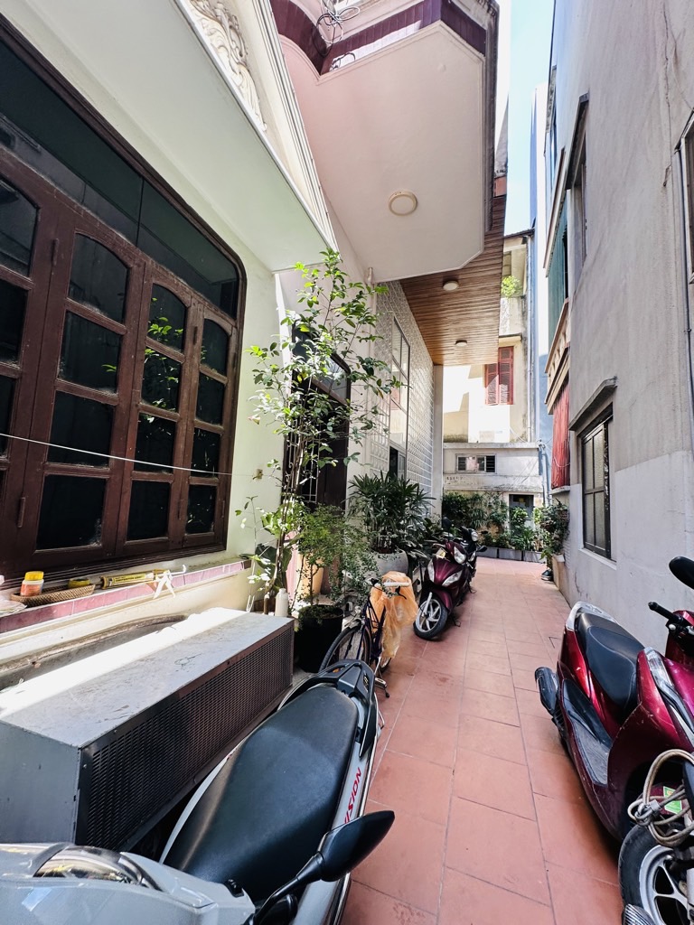Bán nhà Ngọc Hồi - diện tích 54m2 1 tầng - Nhà mái bằng - giá 5,4 tỷ