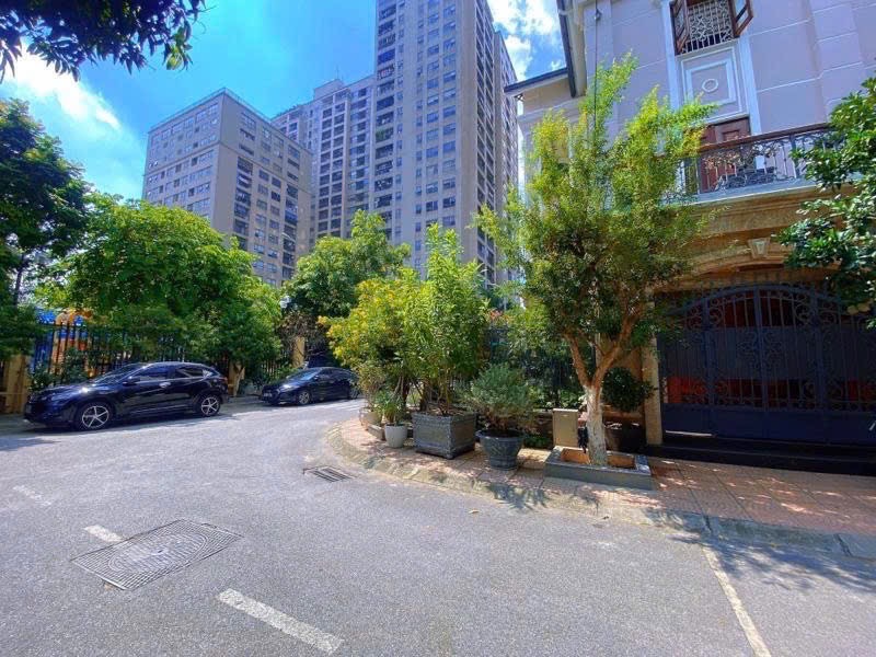 Bán nhà Trường Chinh - diện tích 79m2 4 tầng - Lô góc 2 mặt thoáng - giá 42 tỷ