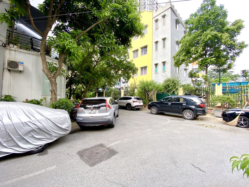 Bán nhà Trường Chinh - diện tích 79m2 4 tầng - Lô góc 2 mặt thoáng - giá 42 tỷ