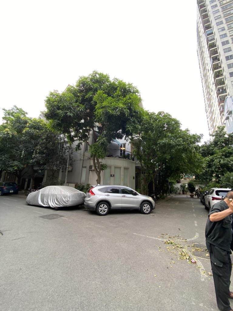 Bán nhà Trường Chinh - diện tích 79m2 4 tầng - Lô góc 2 mặt thoáng - giá 42 tỷ