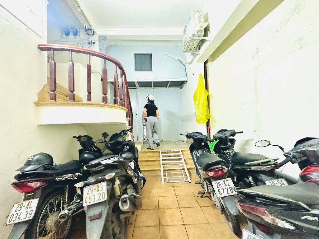 Bán nhà Đê Trần Khát Chân - diện tích 78m2 4 tầng - gần ô tô - giá 13,5 tỷ