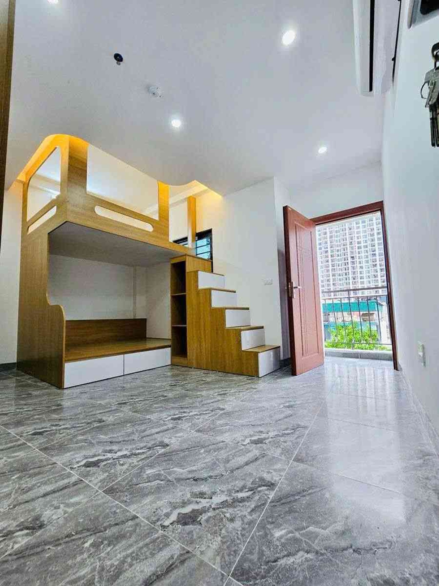 Bán nhà Giáp Nhất - diện tích 85m2 8 tầng - Thang máy, dòng tiền khủng - giá 24,1 tỷ