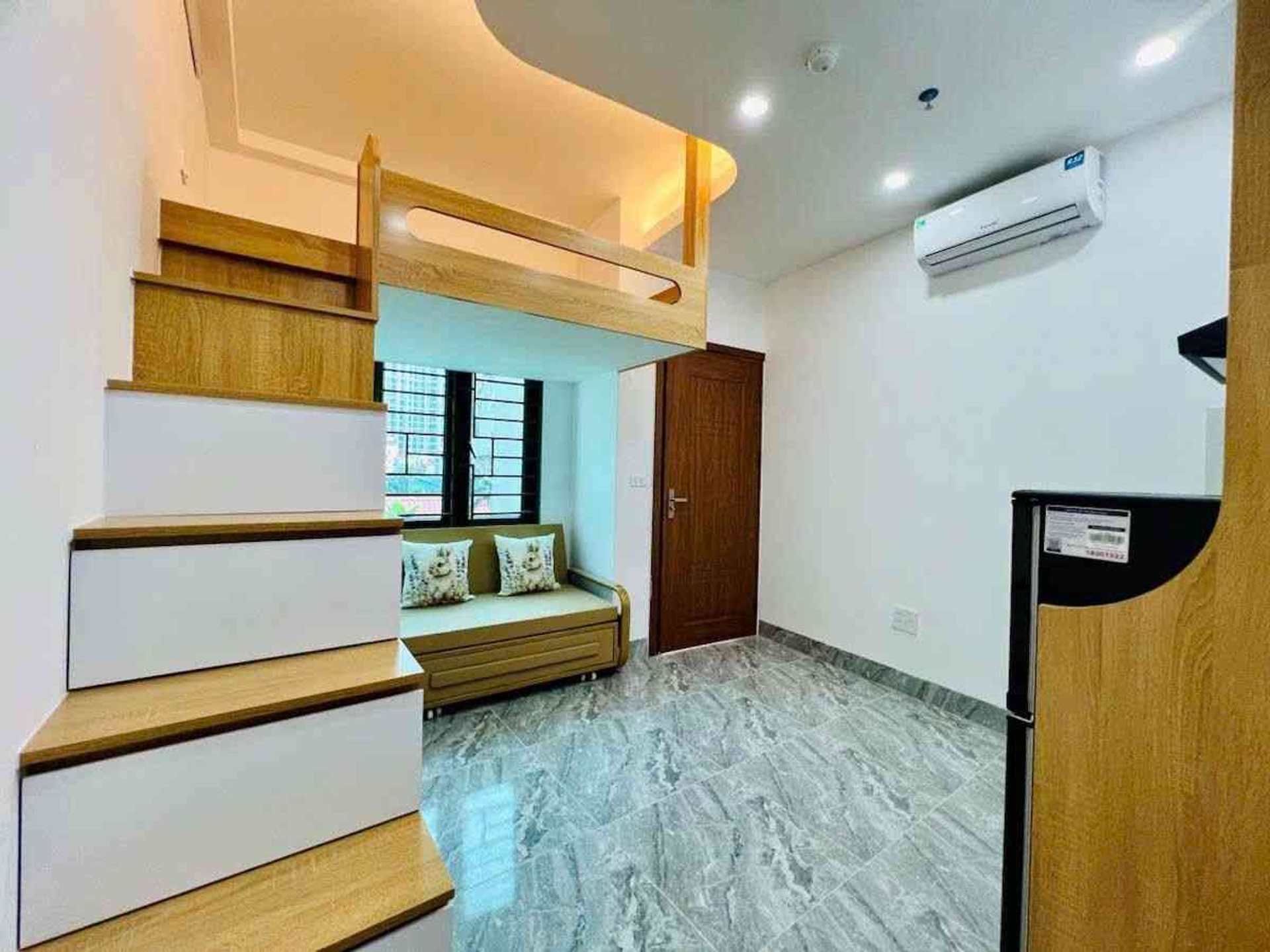 Bán nhà Giáp Nhất - diện tích 85m2 8 tầng - Thang máy, dòng tiền khủng - giá 24,1 tỷ
