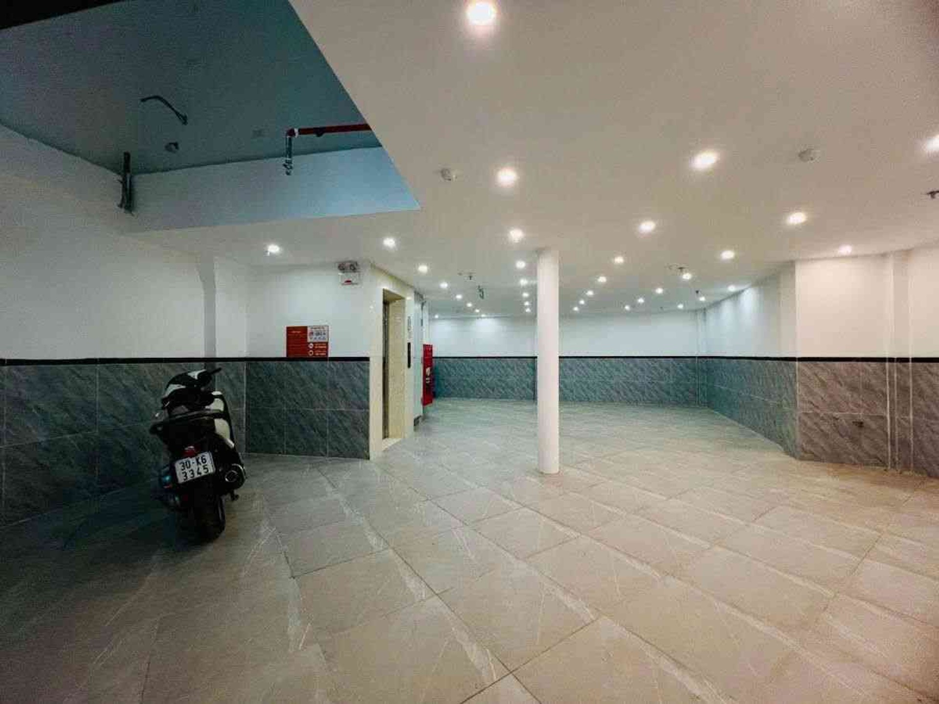 Bán nhà Giáp Nhất - diện tích 85m2 8 tầng - Thang máy, dòng tiền khủng - giá 24,1 tỷ