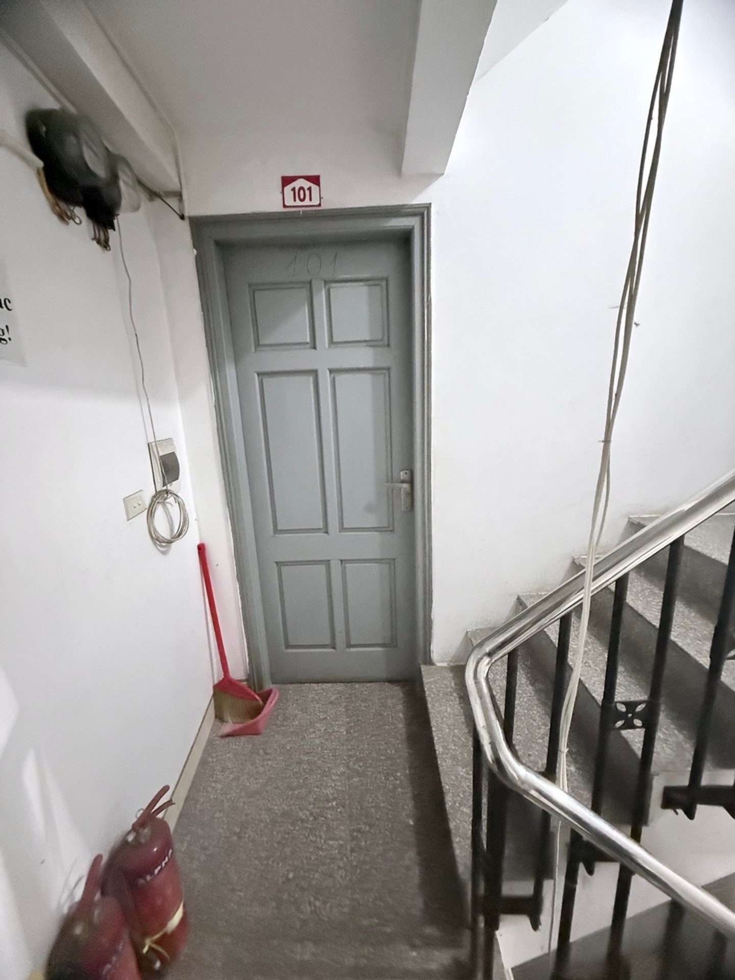Bán nhà Kim Giang - diện tích 44m2 7 tầng - ô tô đỗ cửa - giá 14,7 tỷ
