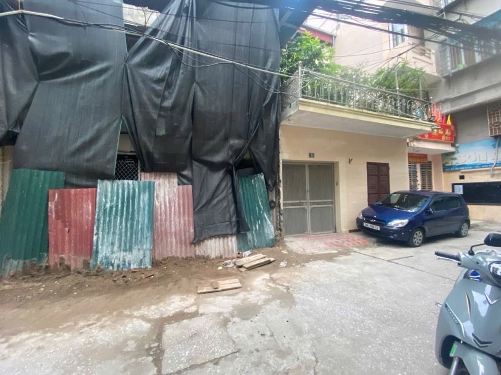 Bán nhà Kim Ngưu - diện tích 118m2 7 tầng - ô tô tránh - giá 40 tỷ