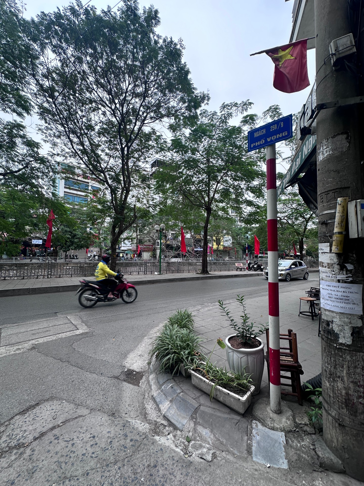 Bán nhà Vọng - diện tích 103m2 5 tầng - ô tô tránh - giá 39,8 tỷ