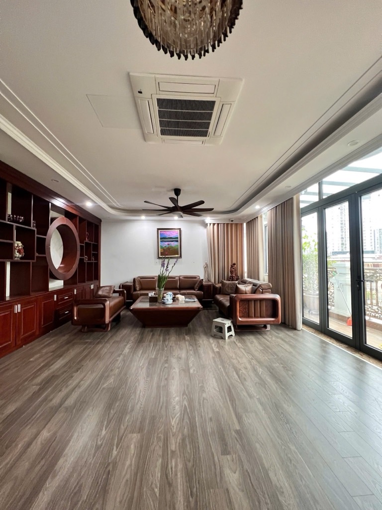 Bán nhà Quan Nhân - diện tích 123m2 8 tầng - Lô góc - giá 46,8 tỷ