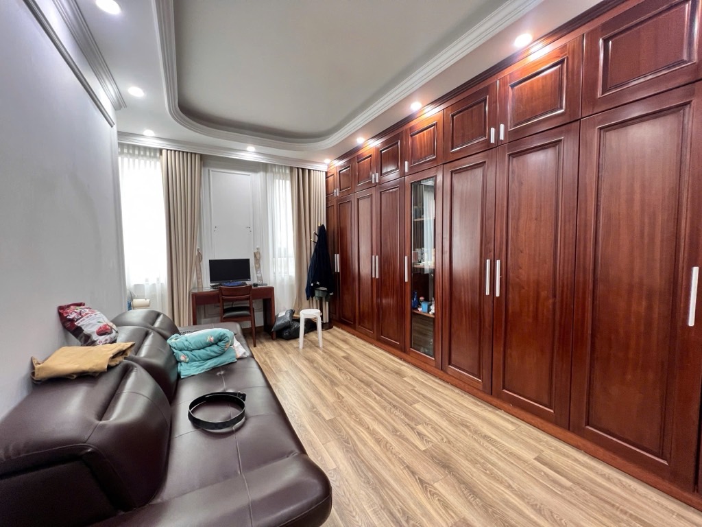 Bán nhà Quan Nhân - diện tích 123m2 8 tầng - Lô góc - giá 46,8 tỷ