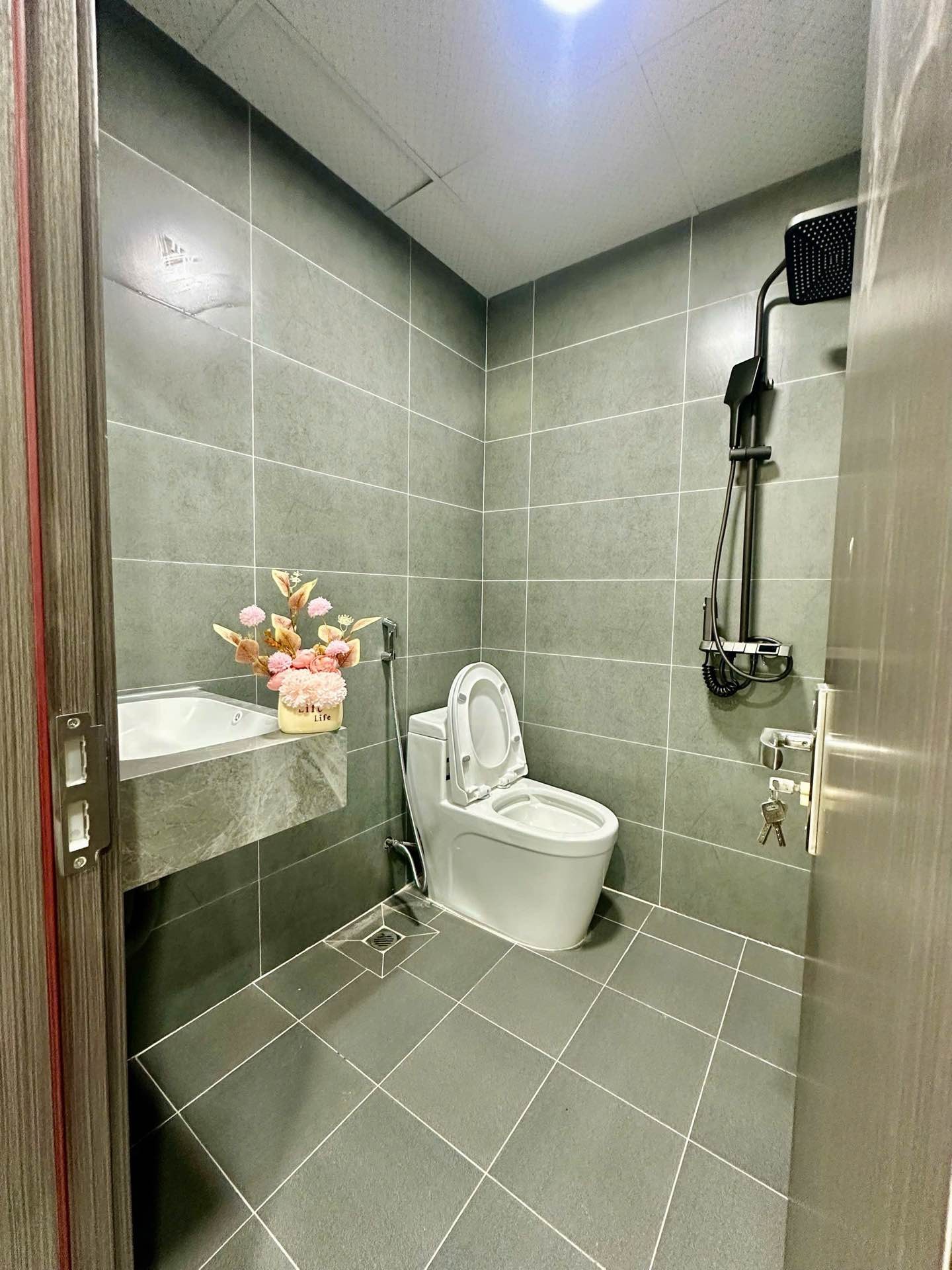 Bán nhà Linh Đàm - diện tích 68m2 2 tầng - Căn góc cực hiếm - giá 5,6 tỷ