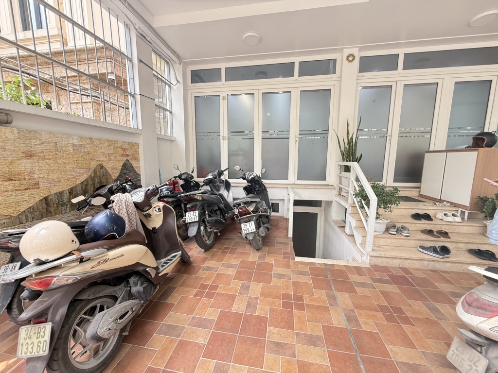 Bán nhà Trung Văn - diện tích 179m2 5 tầng - Biệt thự đơn lập - giá 62,5 tỷ