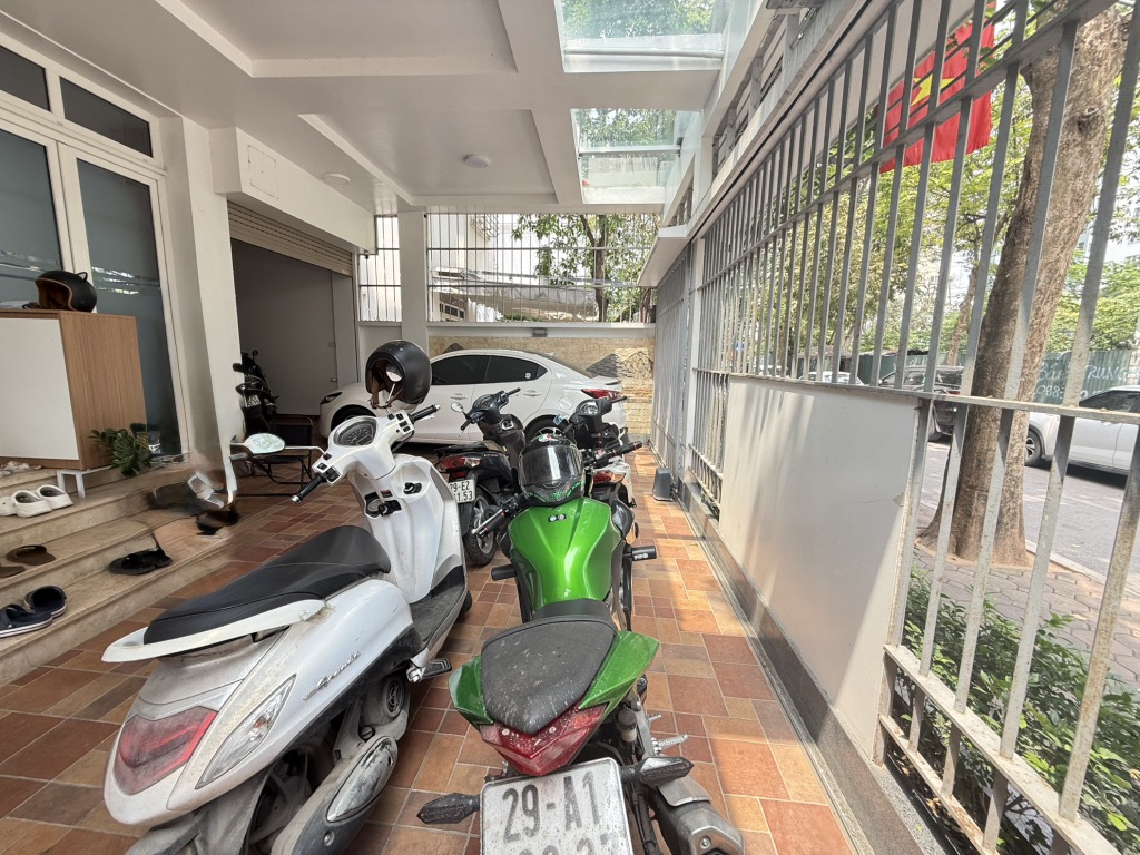 Bán nhà Trung Văn - diện tích 179m2 5 tầng - Biệt thự đơn lập - giá 62,5 tỷ