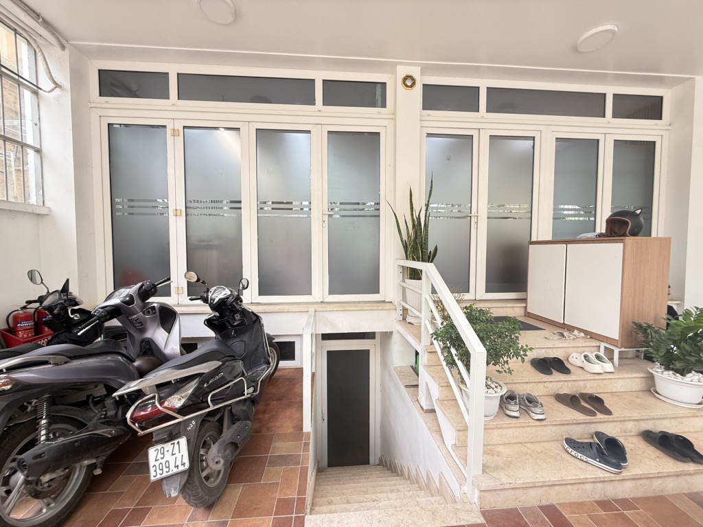 Bán nhà Trung Văn - diện tích 179m2 5 tầng - Biệt thự đơn lập - giá 62,5 tỷ