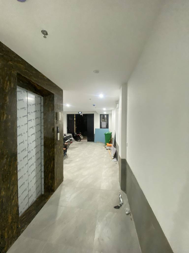 Bán nhà Trường Chinh - diện tích 90m2 8 tầng - Ô tô thông - giá 35 tỷ