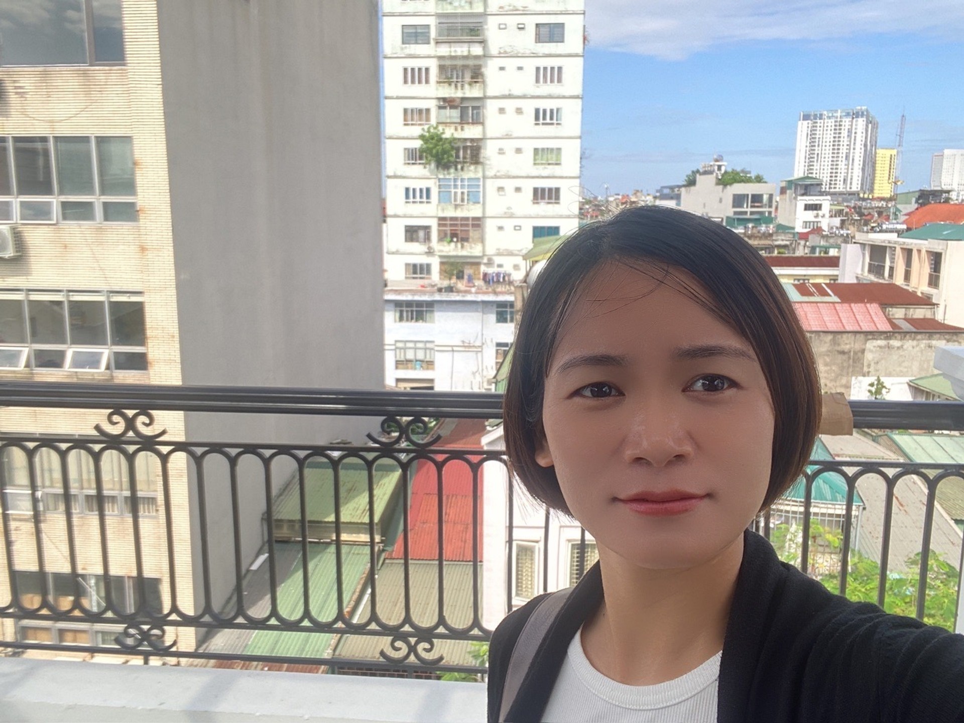 Bán nhà Kim Ngưu - diện tích 21m2 5 tầng - ô tô lùi gần cửa - giá 8,3 tỷ