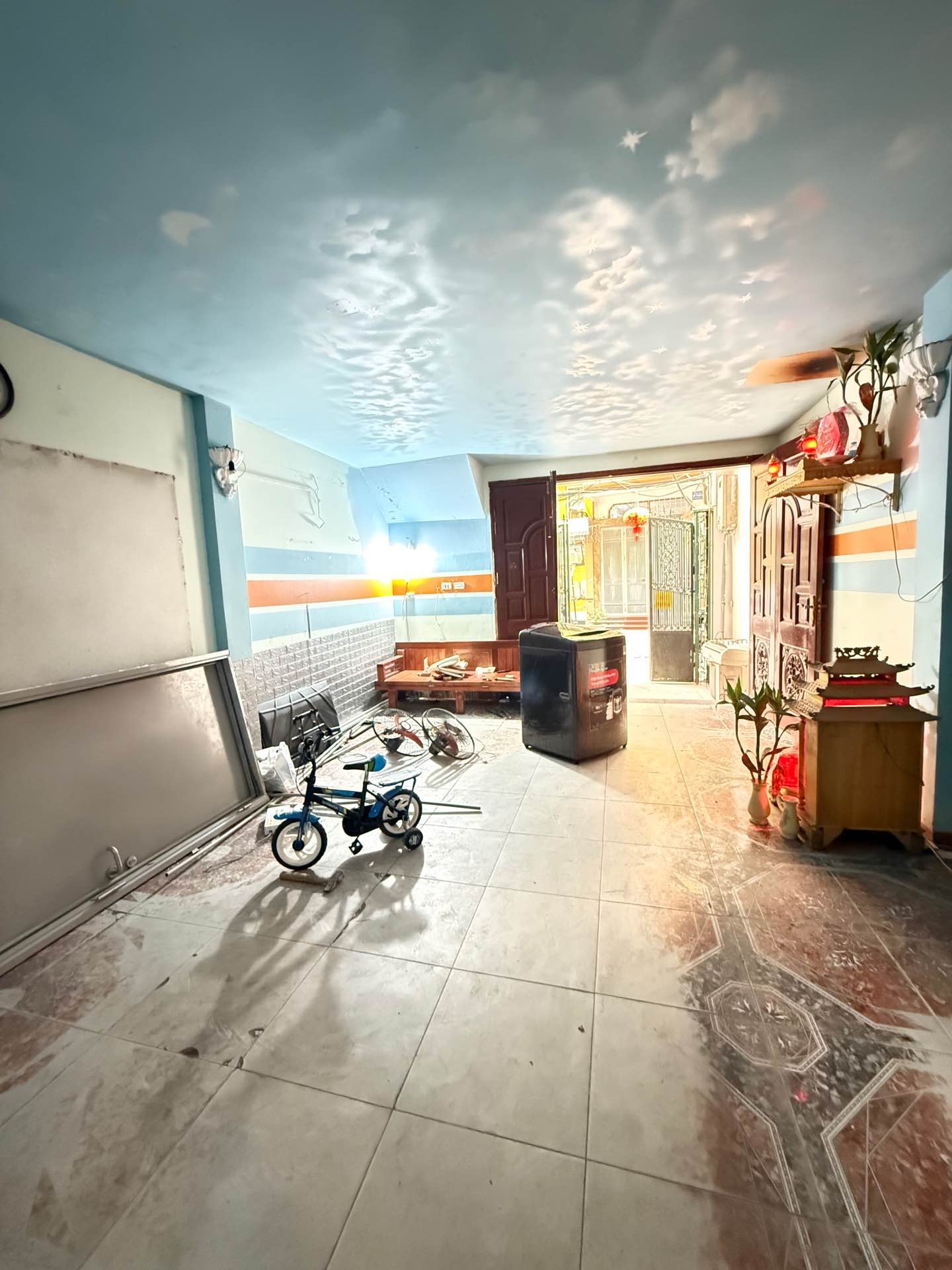 Bán nhà Kim Mã - diện tích 62.9m2 5 tầng - Phân lô ô tô tránh - giá 26,9 tỷ