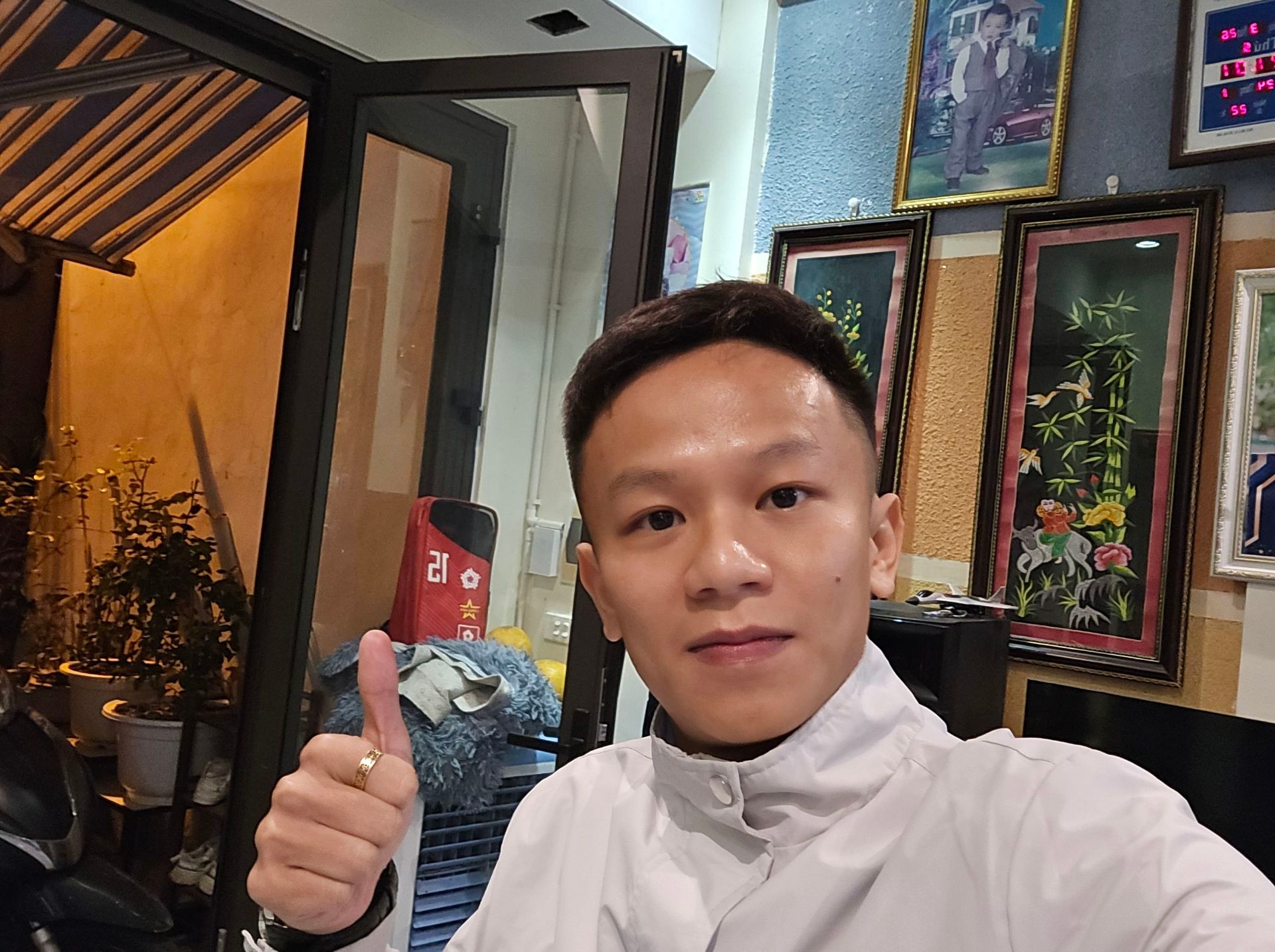 Bán nhà Định Công Thượng - diện tích 37m2 4 tầng - Ô tô đỗ tận cửa - giá 10,2 tỷ