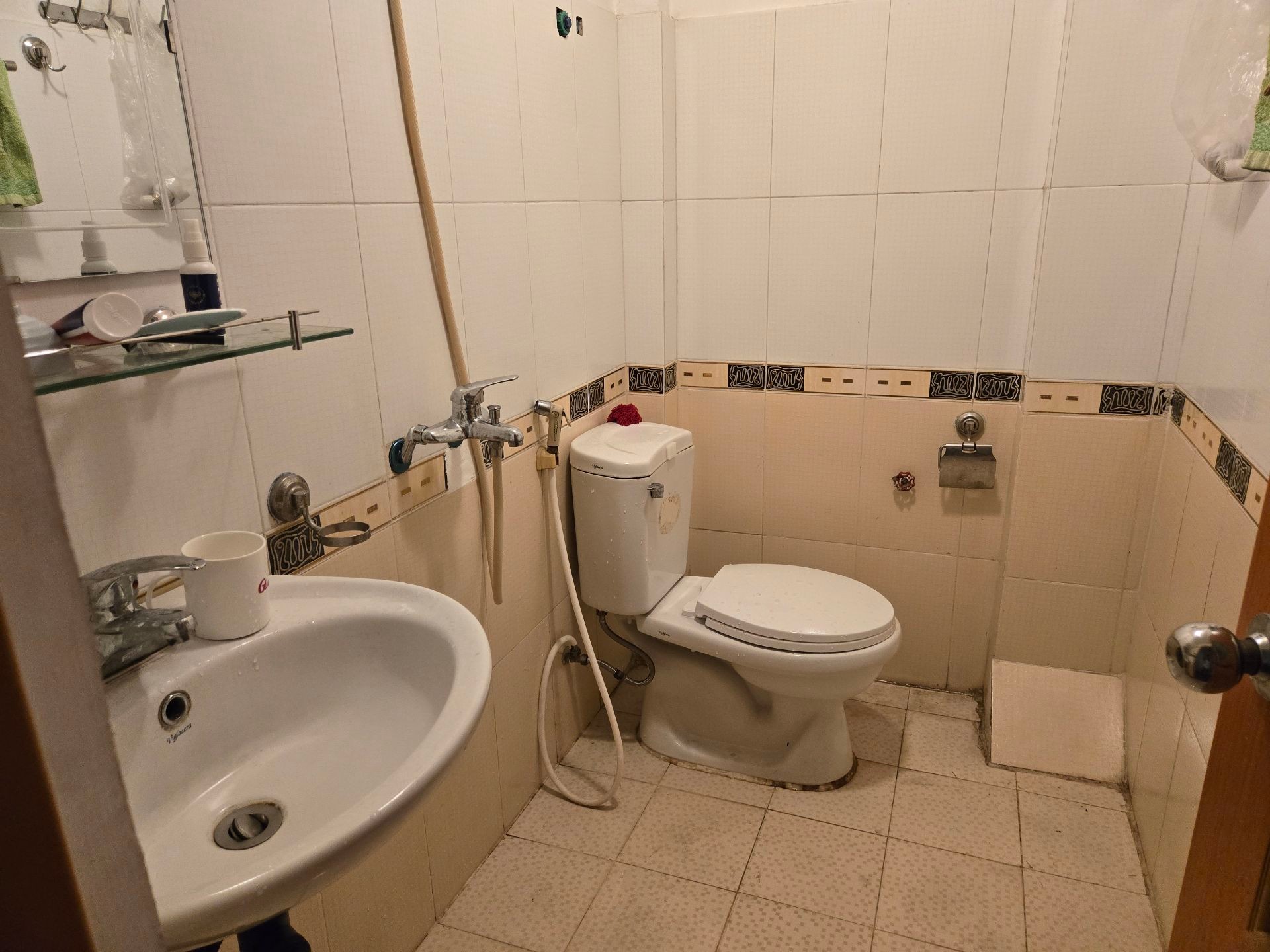 Bán nhà Định Công Thượng - diện tích 37m2 4 tầng - Ô tô đỗ tận cửa - giá 10,2 tỷ