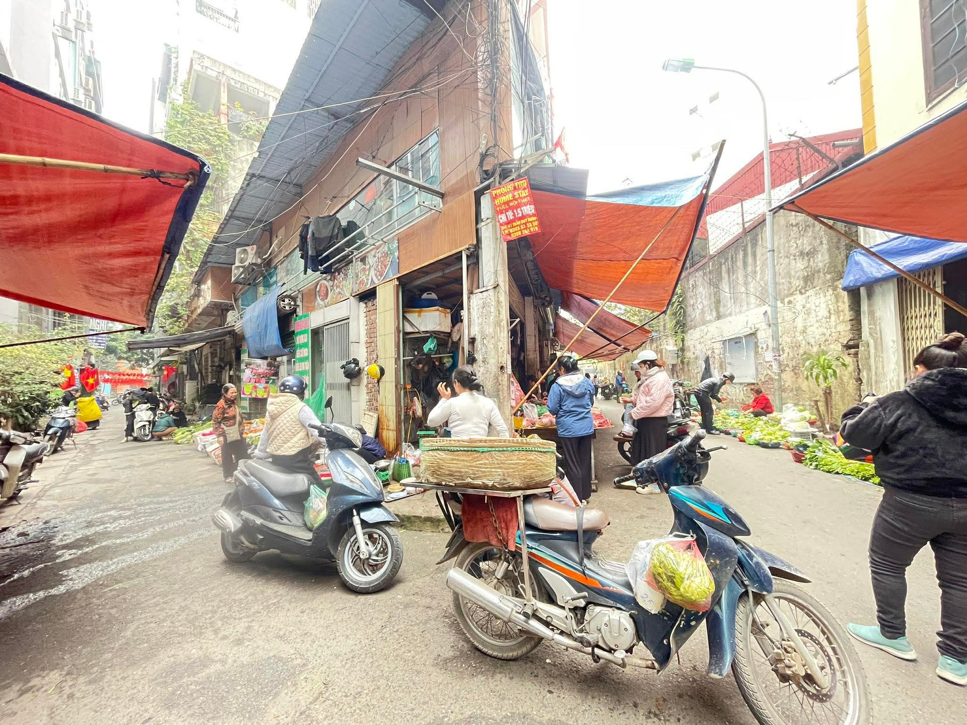 Bán nhà Nguyễn Thị Định - diện tích 99m2 6 tầng - Lô góc 2 mặt thoáng - giá 68 tỷ