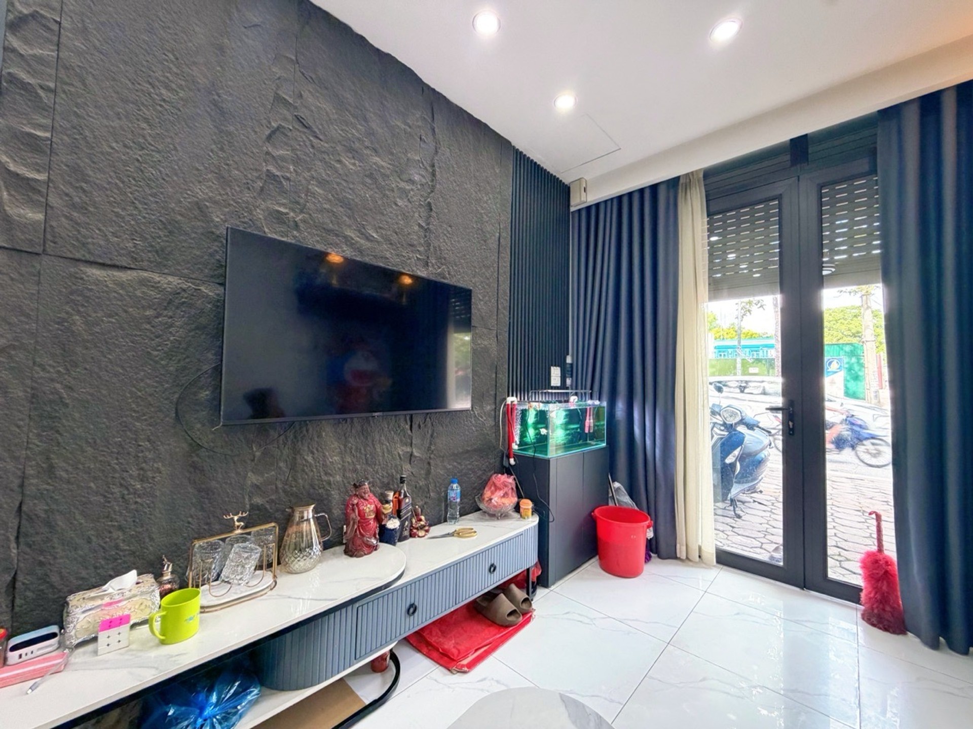 Bán nhà Dương Văn Bé - diện tích 56m2 3 tầng - Mặt phố kinh doanh sầm uất - giá 22 tỷ