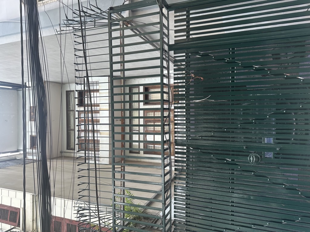 Bán nhà Vương Thừa Vũ - diện tích 107m2 4 tầng - ô tô kinh doanh 2 mặt ngõ - giá 32 tỷ