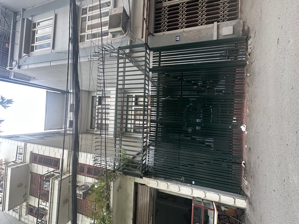 Bán nhà Vương Thừa Vũ - diện tích 107m2 4 tầng - ô tô kinh doanh 2 mặt ngõ - giá 32 tỷ