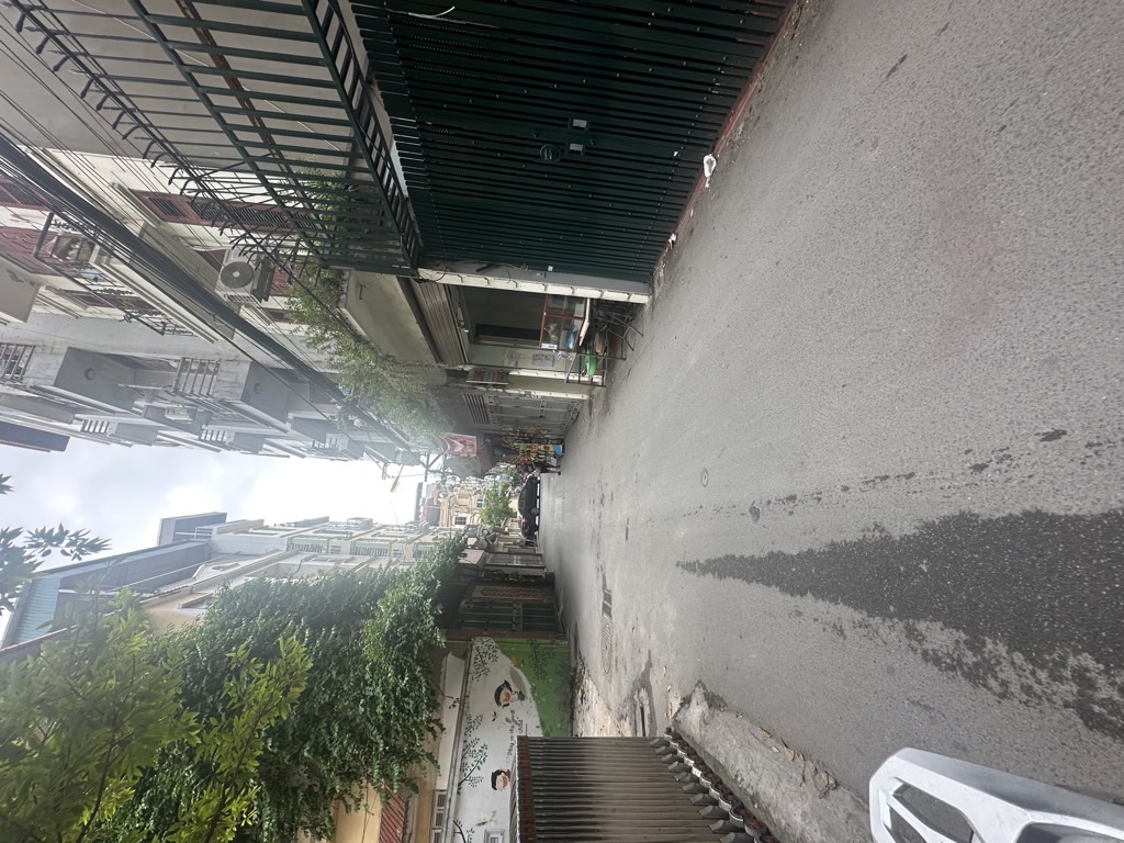 Bán nhà Vương Thừa Vũ - diện tích 107m2 4 tầng - ô tô kinh doanh 2 mặt ngõ - giá 32 tỷ