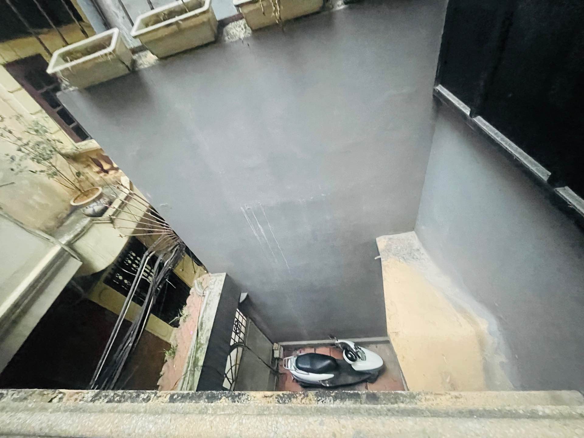 Bán nhà Đặng Tiến Đông - diện tích 82m2 3 tầng - Mặt tiền khủng 6,9m - giá 27,2 tỷ