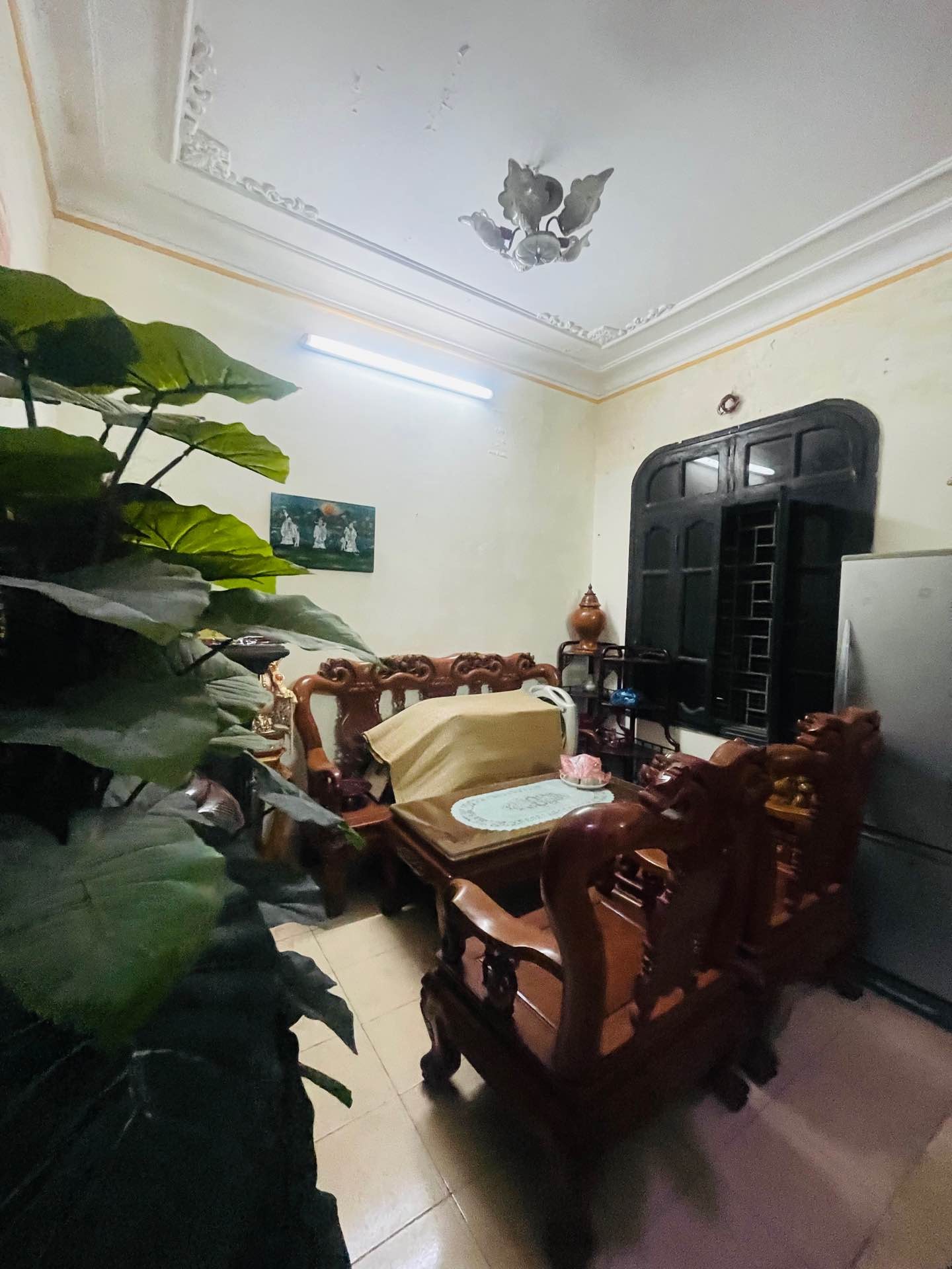 Bán nhà Đặng Tiến Đông - diện tích 82m2 3 tầng - Mặt tiền khủng 6,9m - giá 27,2 tỷ