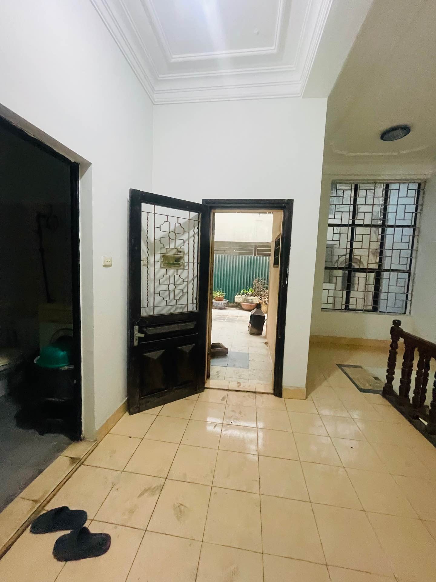 Bán nhà Đặng Tiến Đông - diện tích 82m2 3 tầng - Mặt tiền khủng 6,9m - giá 27,2 tỷ