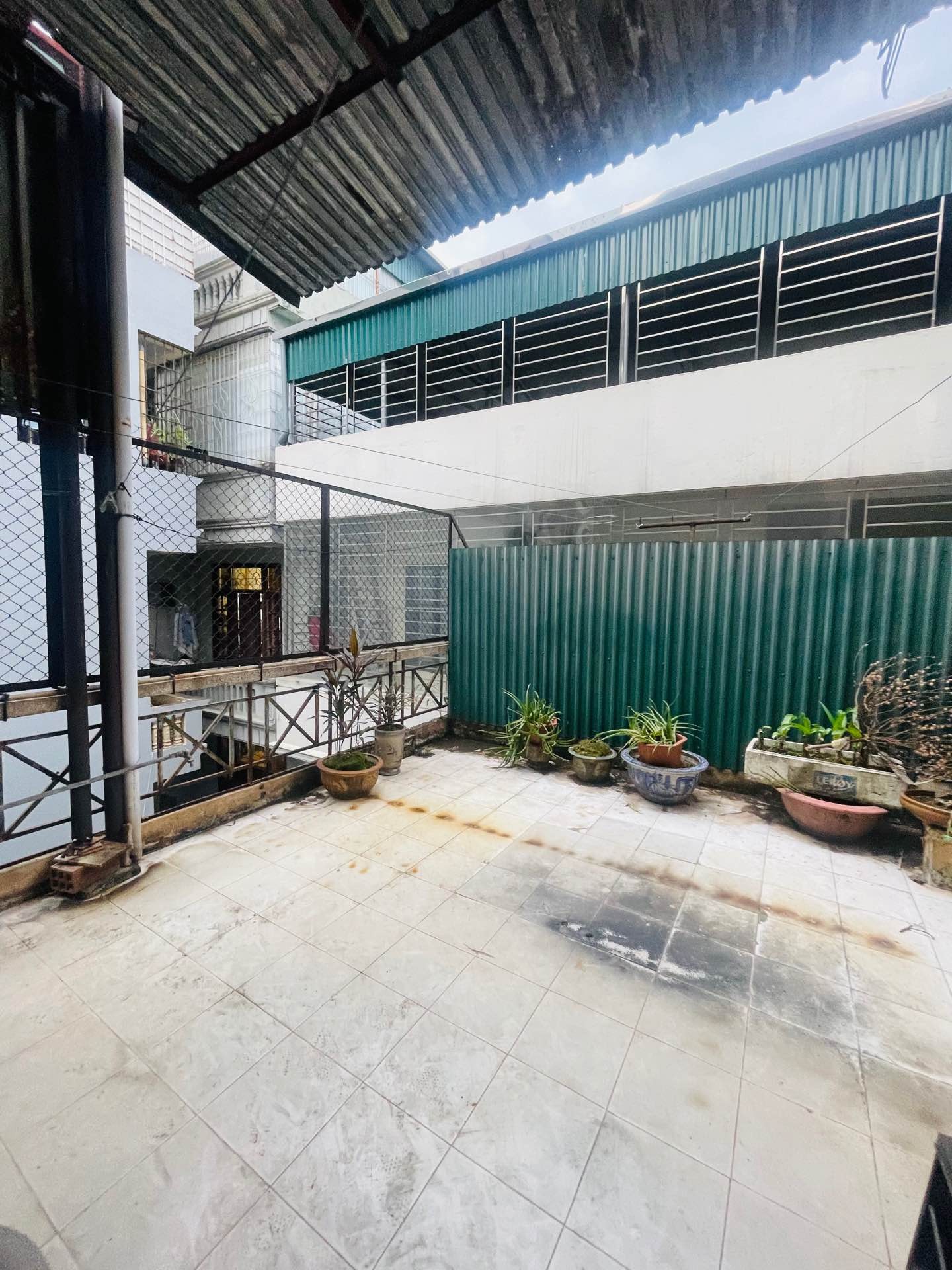 Bán nhà Đặng Tiến Đông - diện tích 82m2 3 tầng - Mặt tiền khủng 6,9m - giá 27,2 tỷ