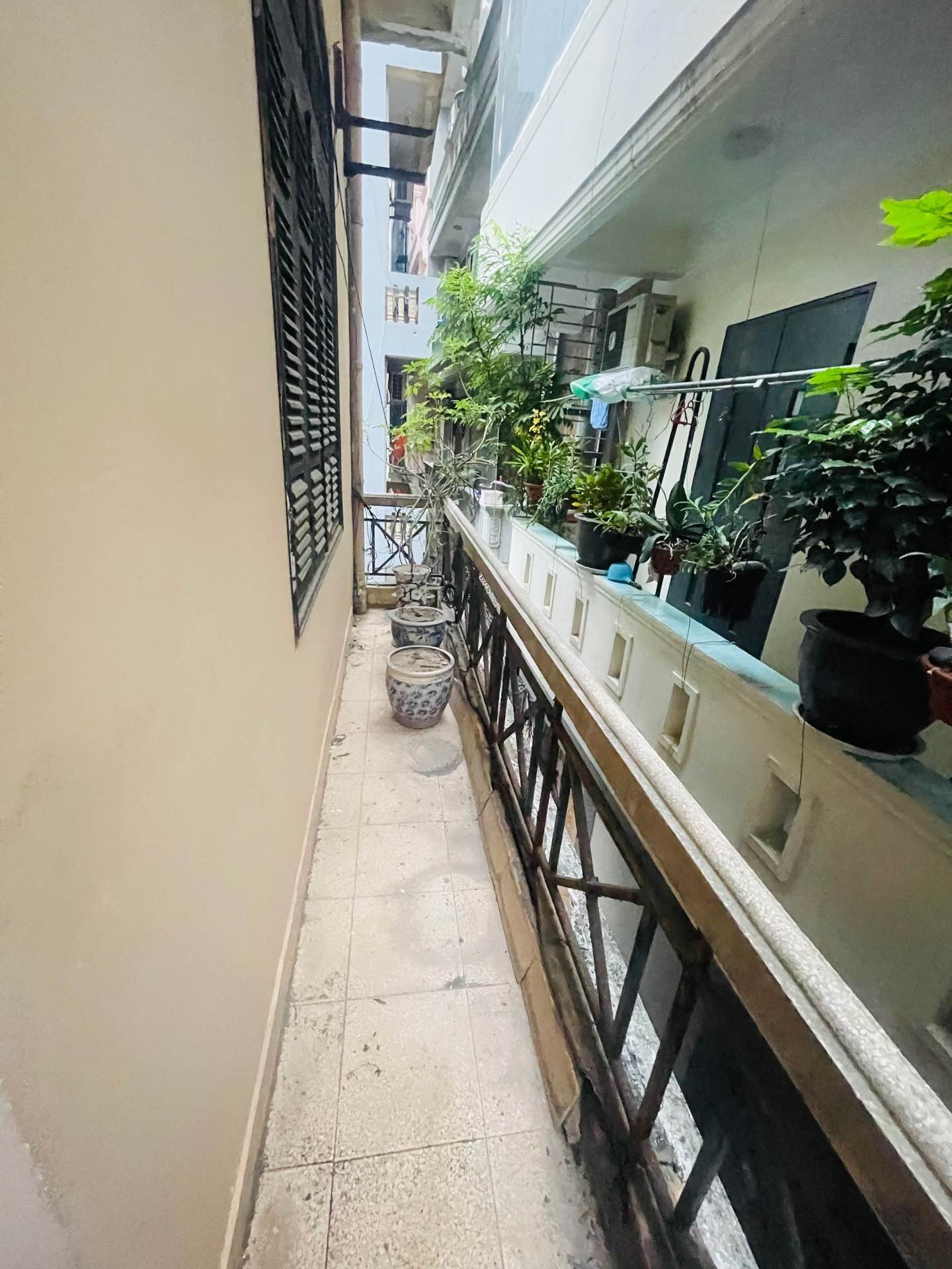 Bán nhà Đặng Tiến Đông - diện tích 82m2 3 tầng - Mặt tiền khủng 6,9m - giá 27,2 tỷ