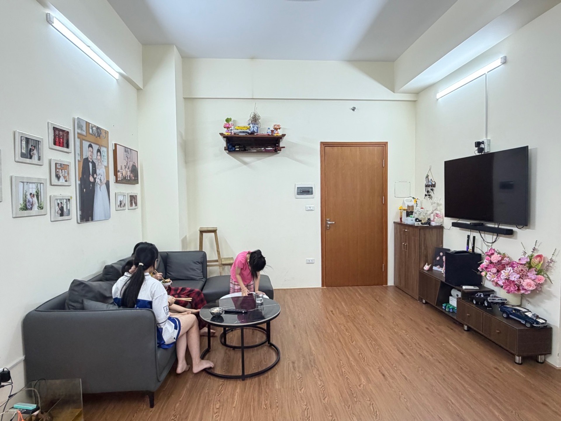 Bán nhà Chung cư Kim Giang - diện tích 69m2 5 tầng - Lô góc 2 ban công, thoáng sáng - giá 6,05 tỷ