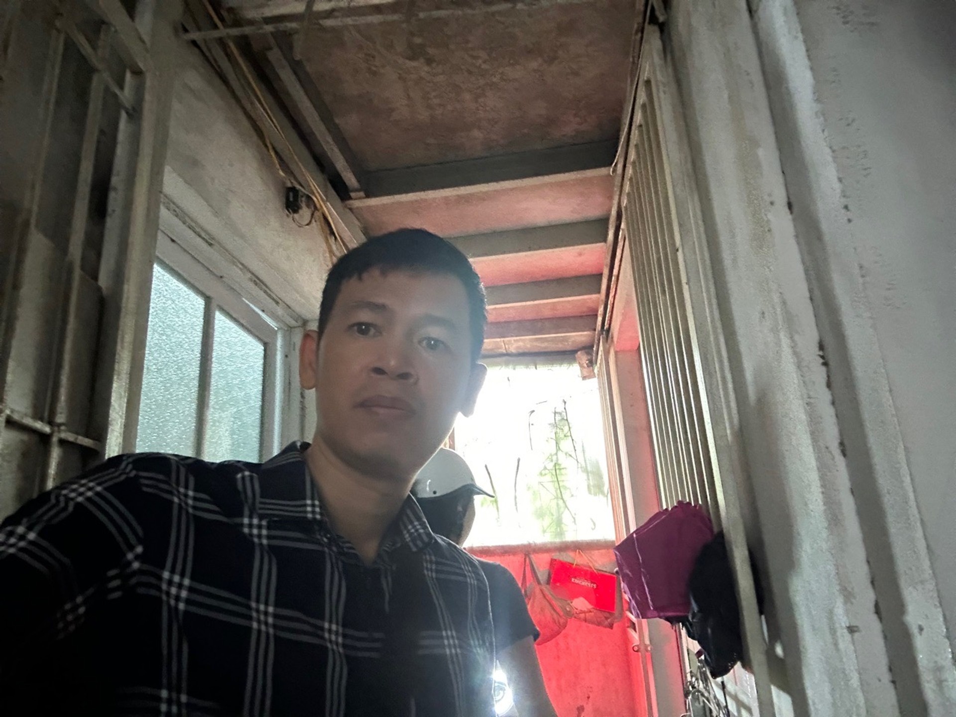 Bán nhà Minh Khai - diện tích 75m2 1 tầng - gần bãi gửi ô tô - giá 11 tỷ