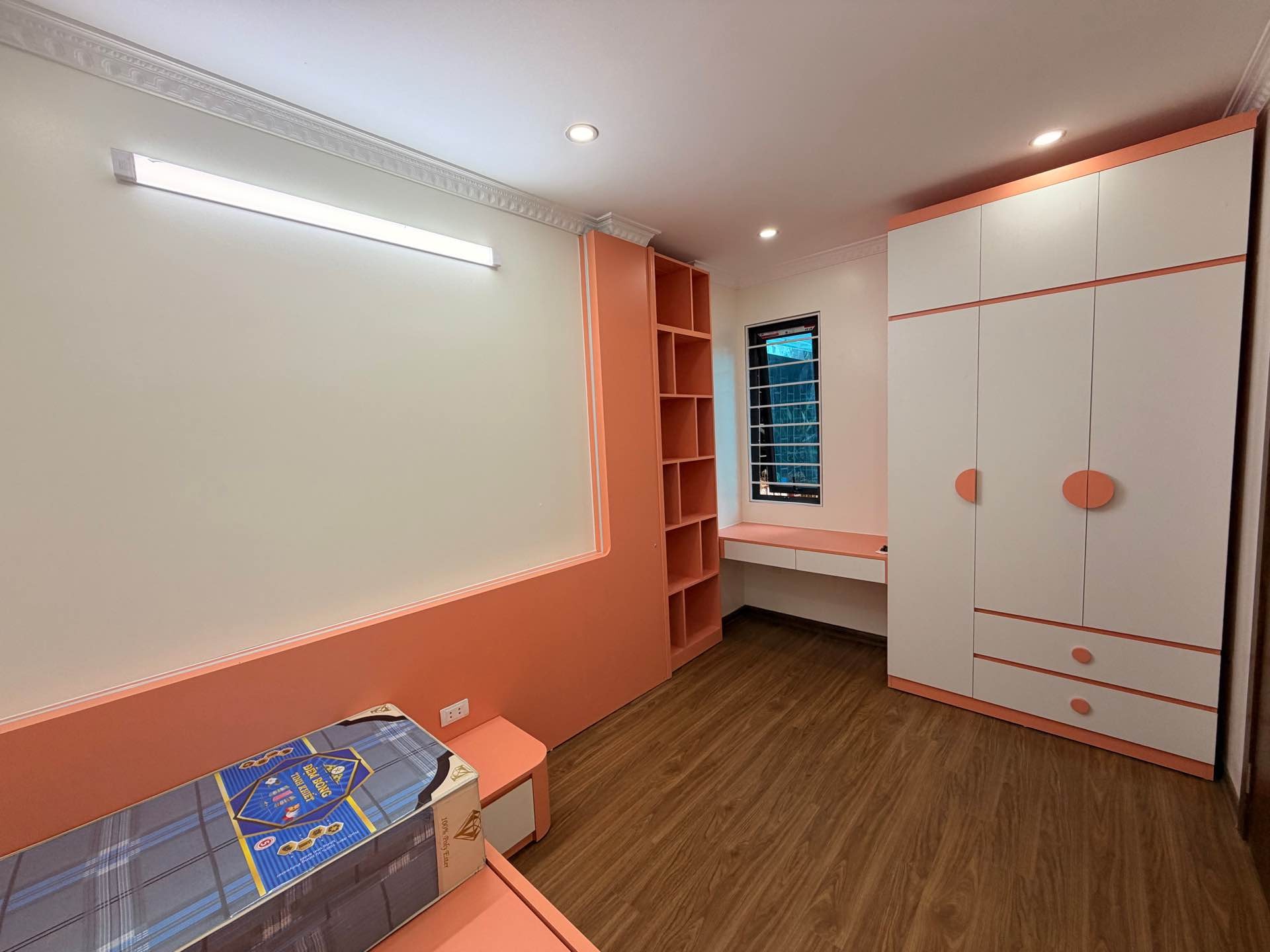 Bán nhà Nguyễn Cao - diện tích 46m2 6 tầng - thang máy - giá 14,6 tỷ