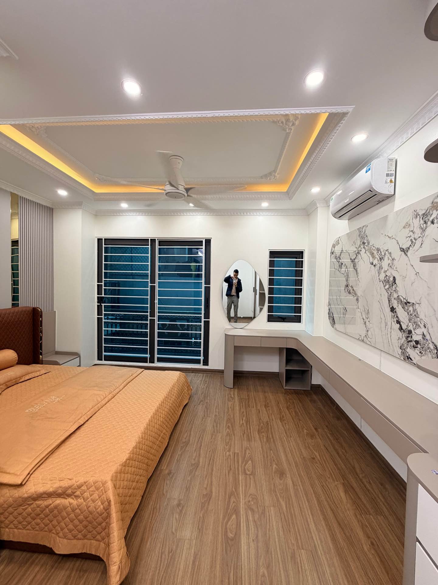 Bán nhà Nguyễn Cao - diện tích 46m2 6 tầng - thang máy - giá 14,6 tỷ