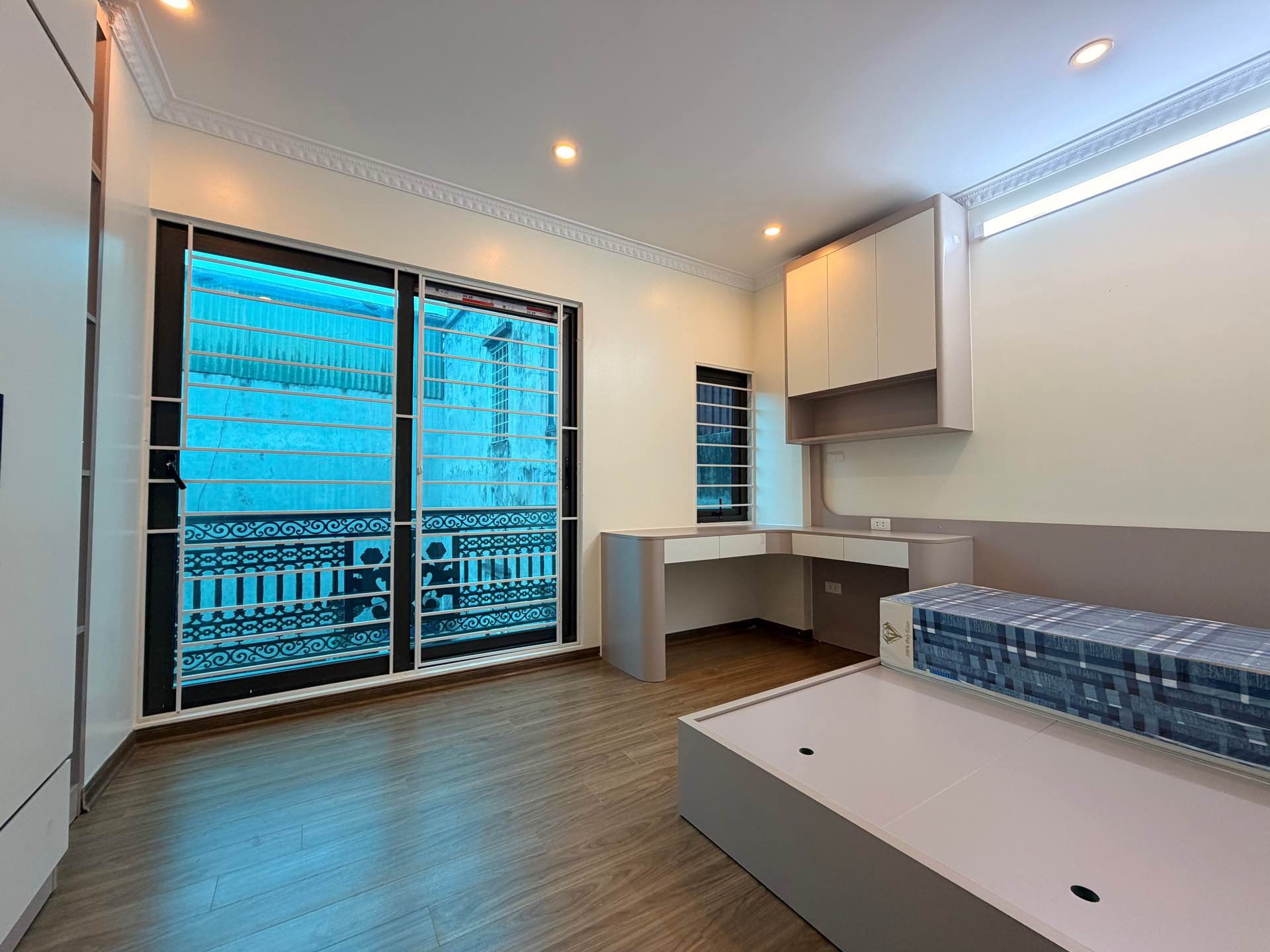 Bán nhà Nguyễn Cao - diện tích 46m2 6 tầng - thang máy - giá 14,6 tỷ
