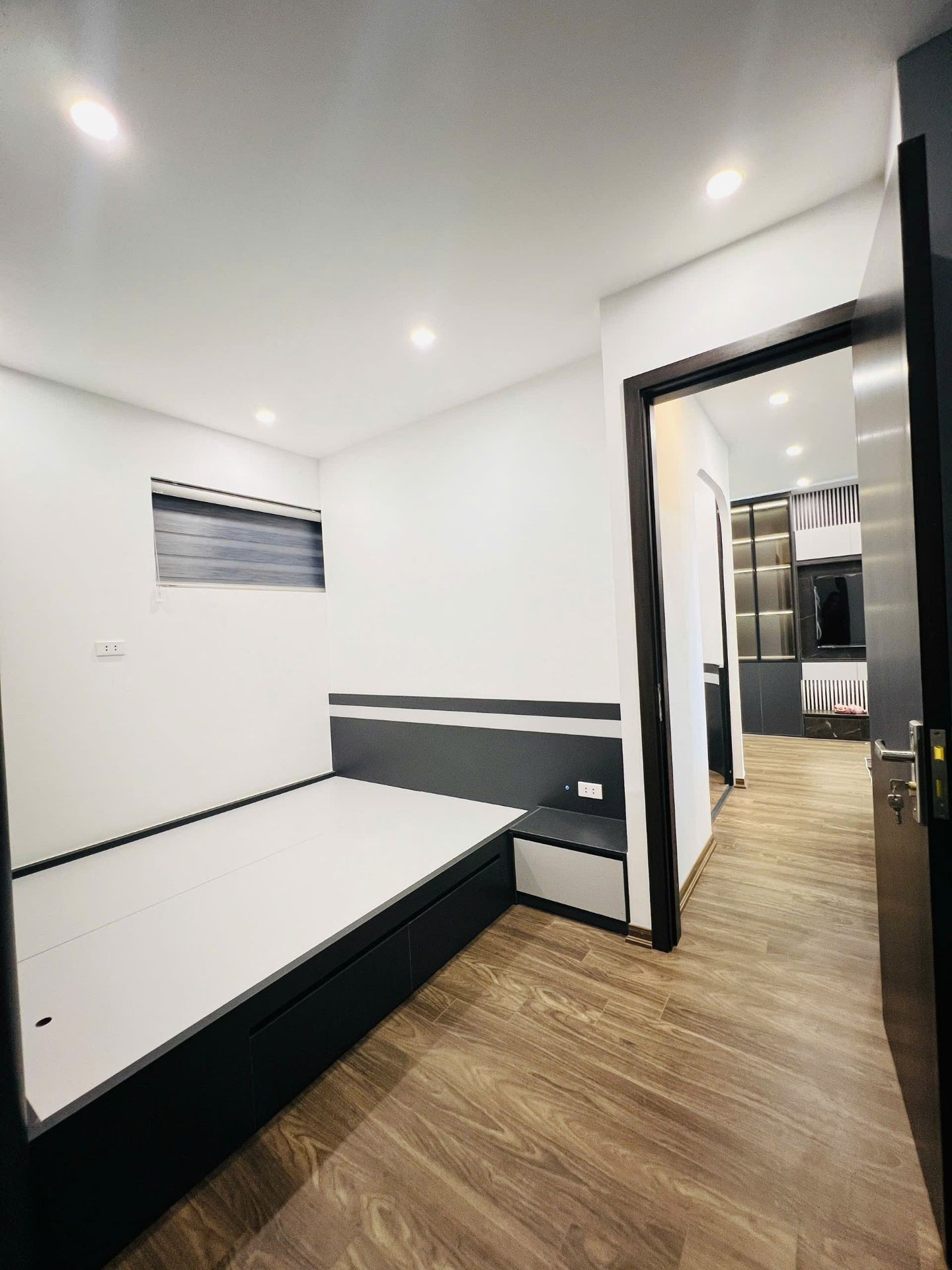 Bán nhà Lĩnh Nam - diện tích 66m2 15 tầng - Căn hộ 3 phòng ngủ - giá 5,2 tỷ