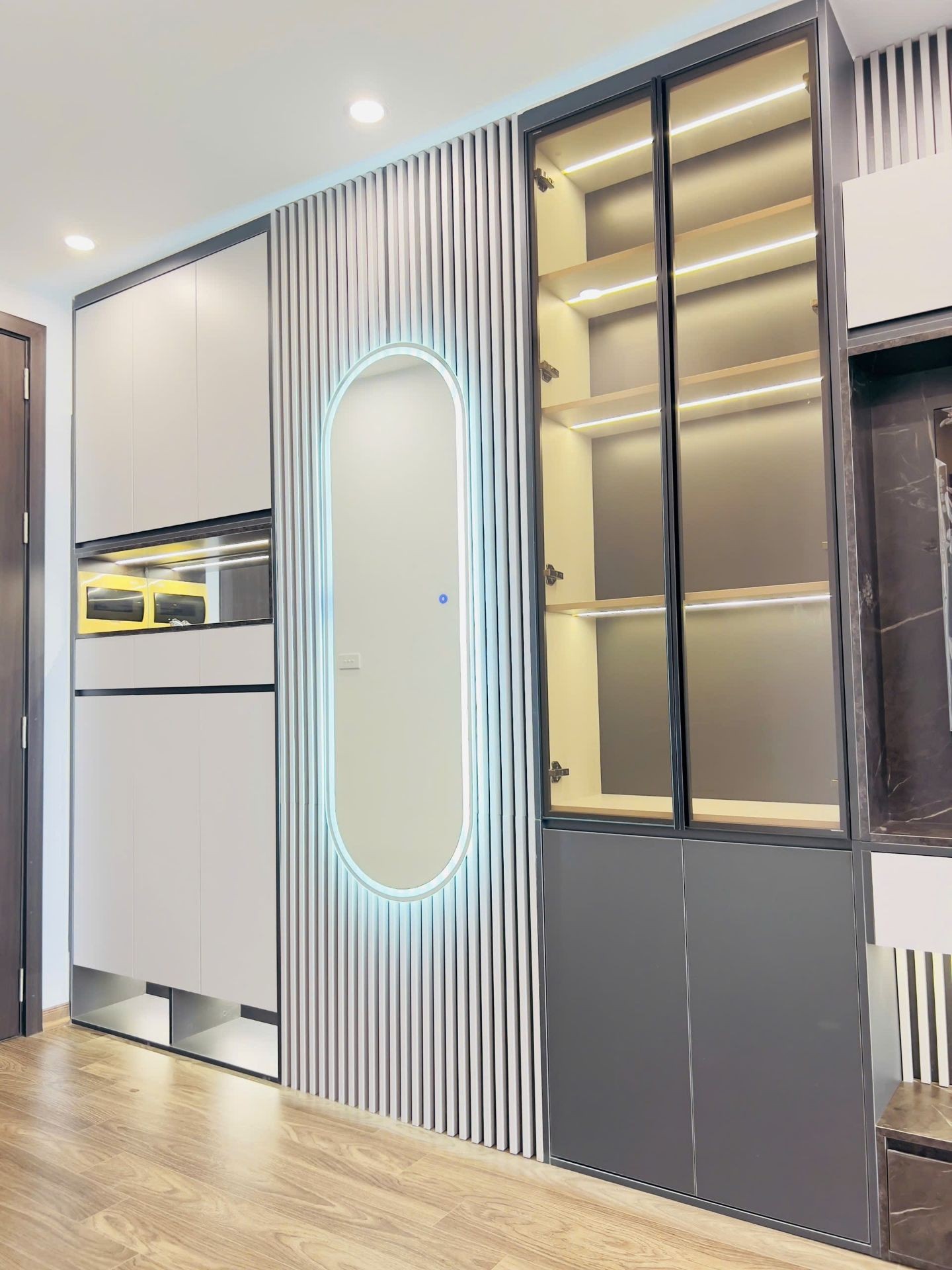 Bán nhà Lĩnh Nam - diện tích 66m2 15 tầng - Căn hộ 3 phòng ngủ - giá 5,2 tỷ