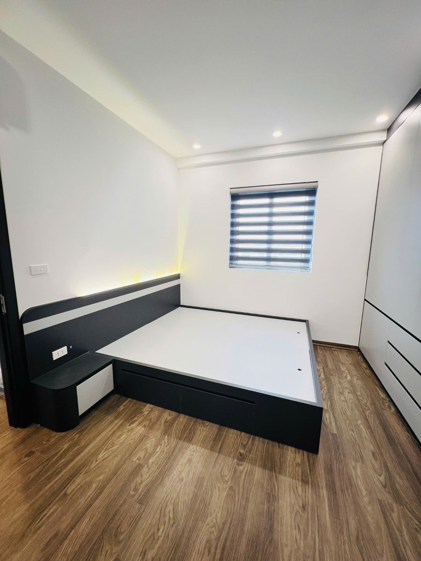 Bán nhà Lĩnh Nam - diện tích 66m2 15 tầng - Căn hộ 3 phòng ngủ - giá 5,2 tỷ