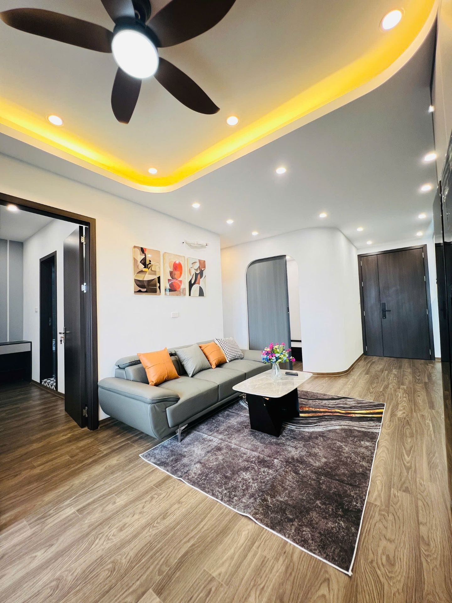 Bán nhà Lĩnh Nam - diện tích 66m2 15 tầng - Căn hộ 3 phòng ngủ - giá 5,2 tỷ
